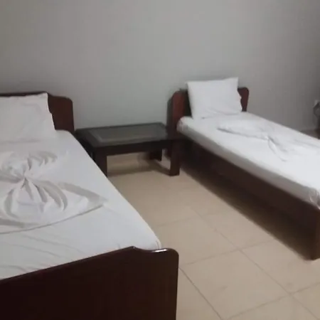 Vila Oscar Aparthotel Ksamil